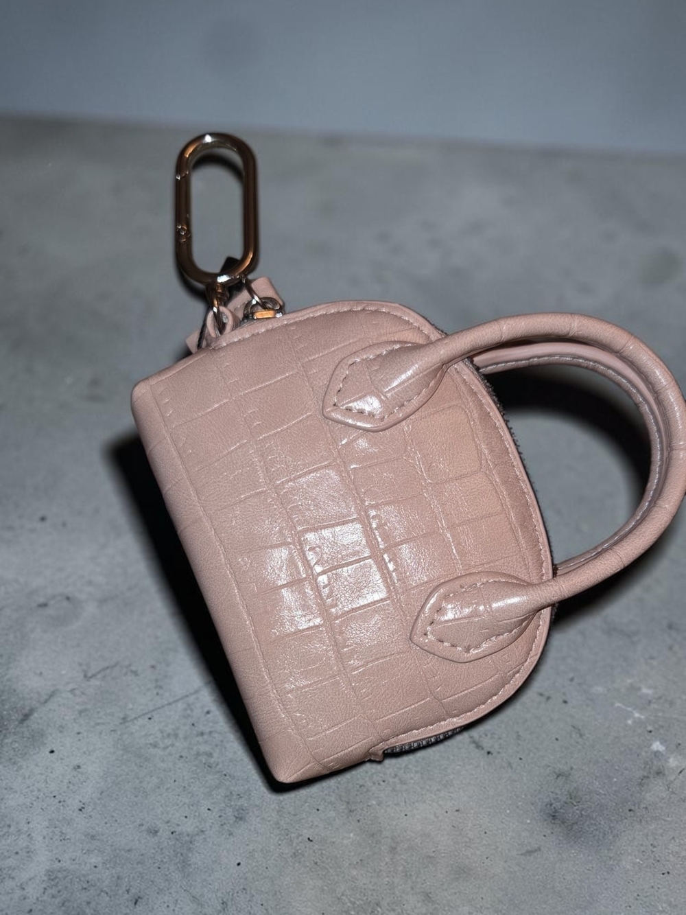 Mundi Croc-Embossed Keychain/Bag Charm Accessory in Blush Pink, NWT RFID